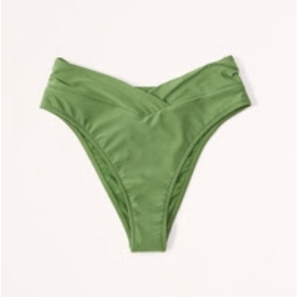 Abercrombie Mid-Rise V-Front Cheeky Bottom in size extra-small